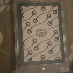 Gucci Elegant Card In Holder - Green and Burgundy